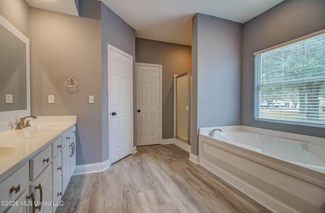 11912 Summerhaven Circle, Gulfport, MS 39503