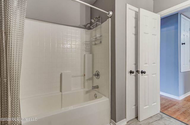 11912 Summerhaven Circle, Gulfport, MS 39503