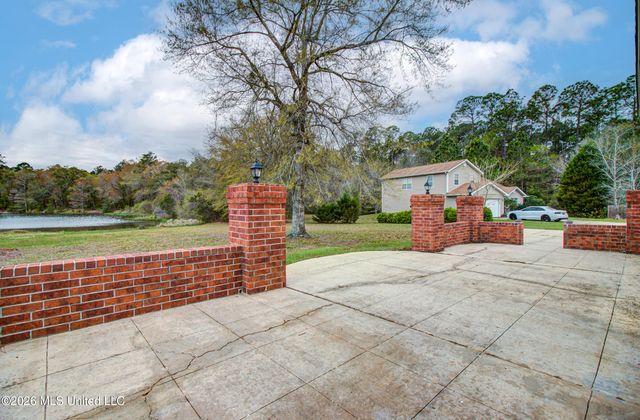 11912 Summerhaven Circle, Gulfport, MS 39503