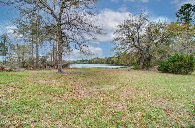 11912 Summerhaven Circle, Gulfport, MS 39503