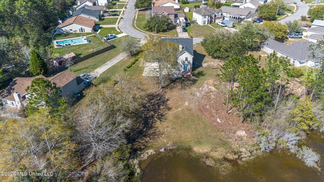 11912 Summerhaven Circle, Gulfport, MS 39503