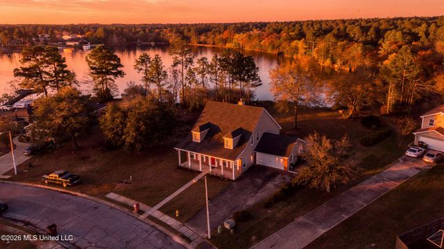 11912 Summerhaven Circle, Gulfport, MS 39503