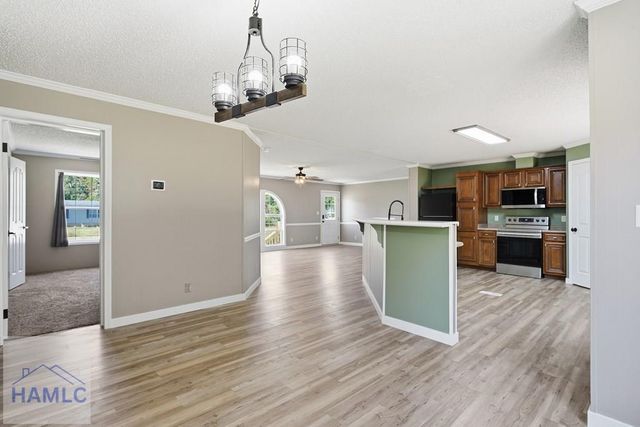 212 Cutters Gap SE, Ludowici, GA 31316