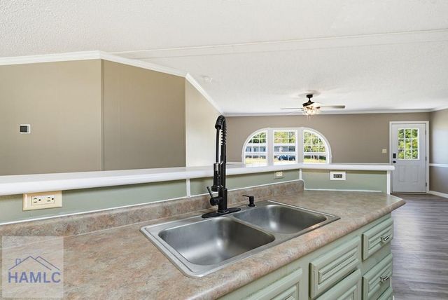 212 Cutters Gap SE, Ludowici, GA 31316