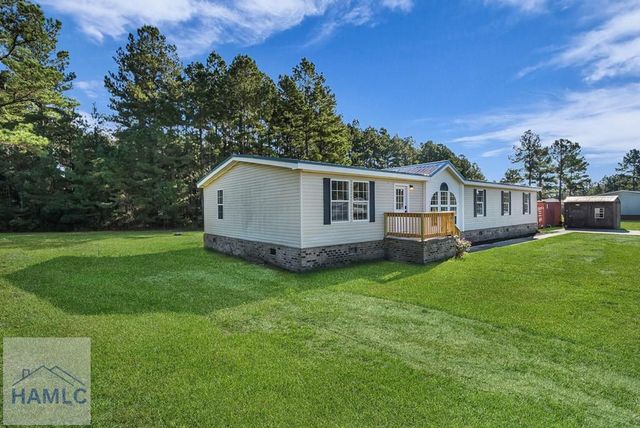 212 Cutters Gap SE, Ludowici, GA 31316