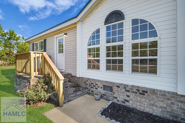 212 Cutters Gap SE, Ludowici, GA 31316