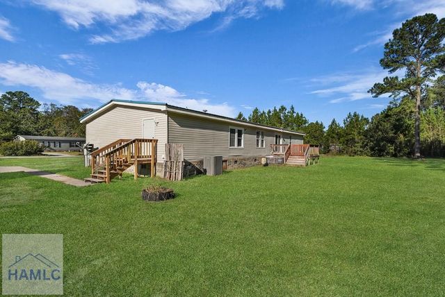 212 Cutters Gap SE, Ludowici, GA 31316