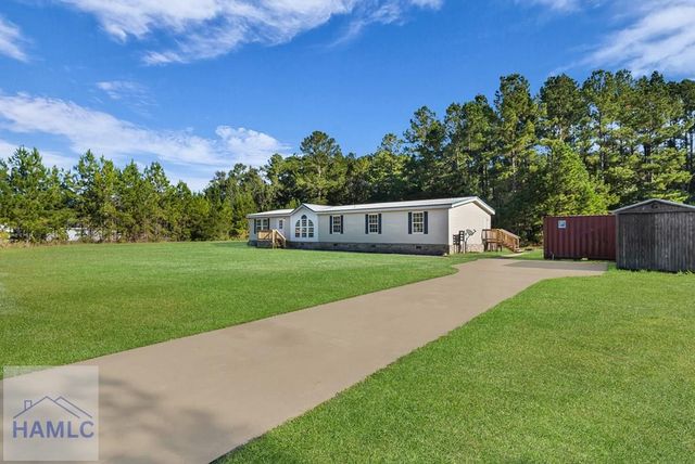 212 Cutters Gap SE, Ludowici, GA 31316