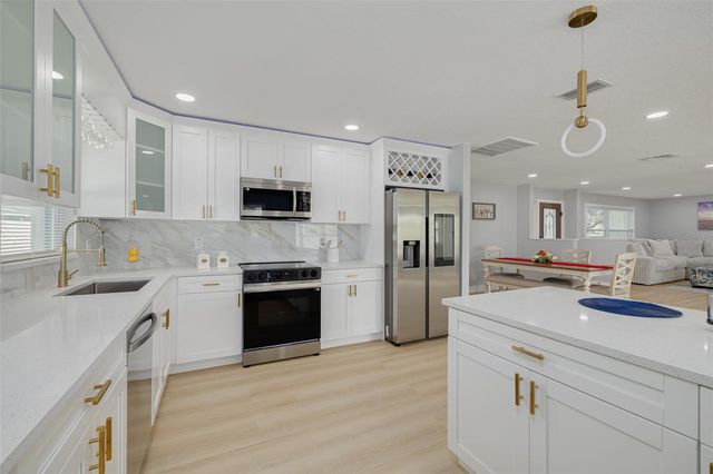 1447 JASMINE WAY, Clearwater, FL 33756