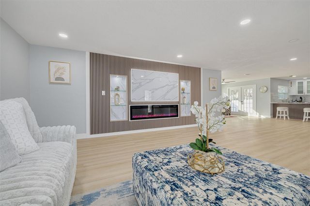 1447 JASMINE WAY, Clearwater, FL 33756