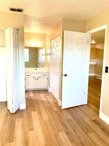 39132 COUNTY ROAD 54 2020, Zephyrhills, FL 33542