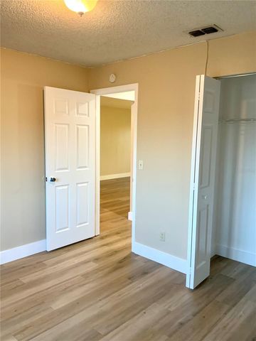 39132 COUNTY ROAD 54 2020, Zephyrhills, FL 33542