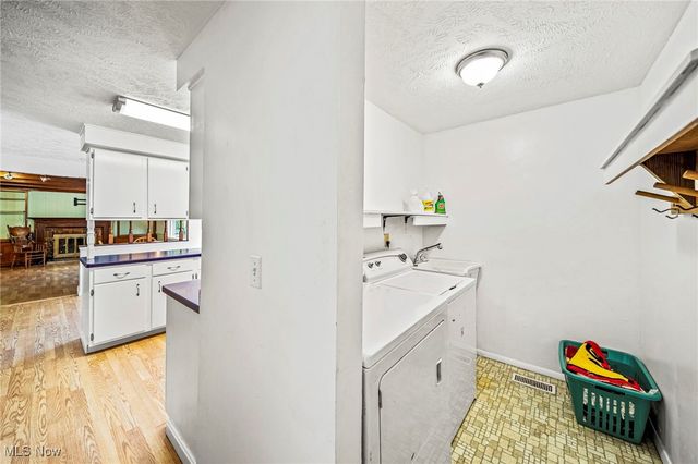 6401 Painesville Warren Road, Concord, OH 44077