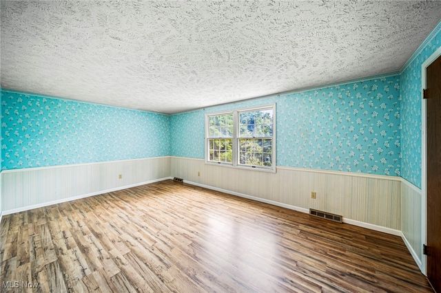 6401 Painesville Warren Road, Concord, OH 44077