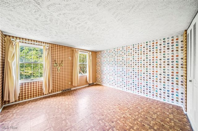 6401 Painesville Warren Road, Concord, OH 44077