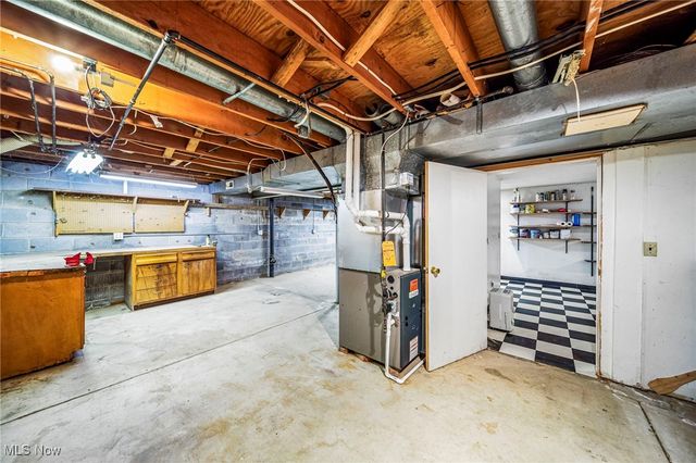 6401 Painesville Warren Road, Concord, OH 44077