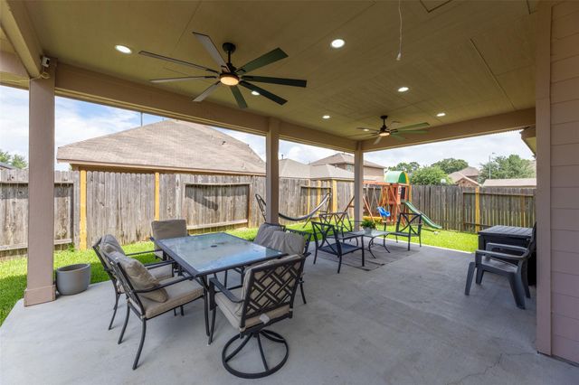 2135 Harmon Crest Court, Spring, TX 77373