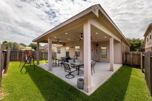 2135 Harmon Crest Court, Spring, TX 77373