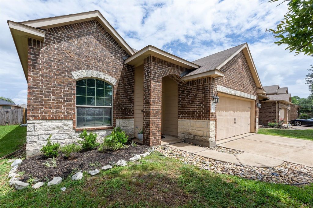 2135 Harmon Crest Court, Spring, TX 77373