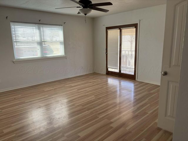 13 Glenbrook Drive, Borger, TX 79007