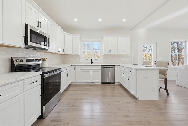 673 Pleasant Street, Leicester, MA 01524