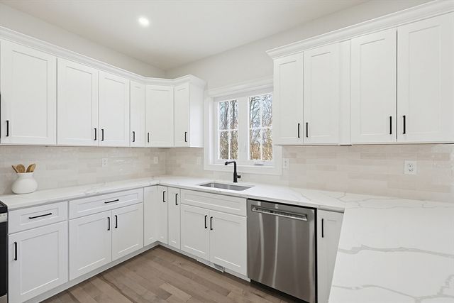 673 Pleasant Street, Leicester, MA 01524