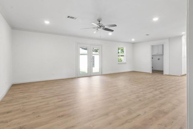 6022 Beaudry Drive, Houston, TX 77035