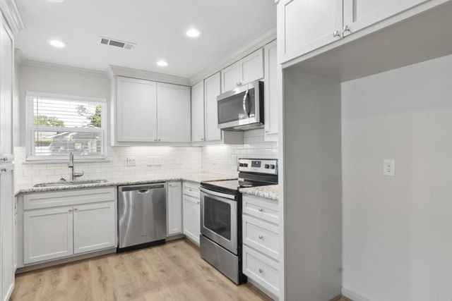 6022 Beaudry Drive, Houston, TX 77035