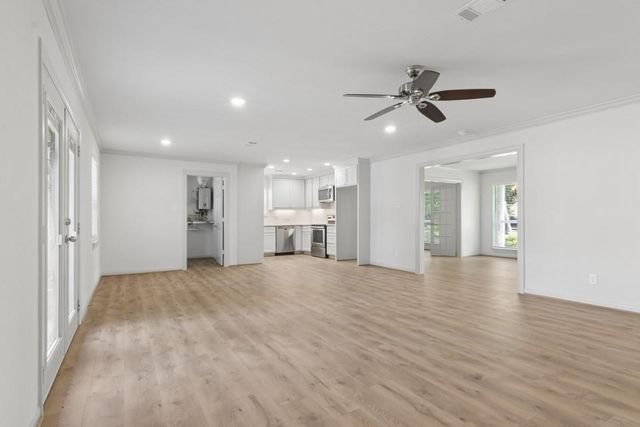 6022 Beaudry Drive, Houston, TX 77035