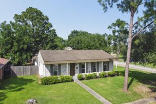 6022 Beaudry Drive, Houston, TX 77035