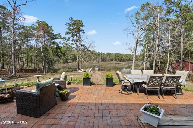 3879 Beaver Circle SW, Shallotte, NC 28470