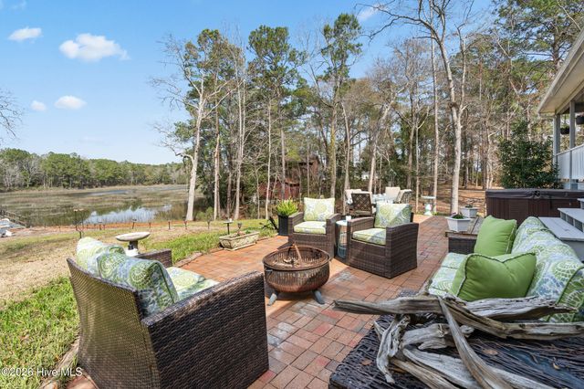 3879 Beaver Circle SW, Shallotte, NC 28470