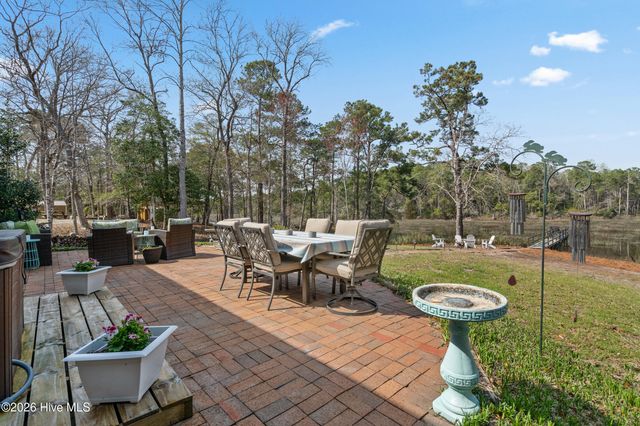 3879 Beaver Circle SW, Shallotte, NC 28470