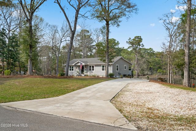 3879 Beaver Circle SW, Shallotte, NC 28470