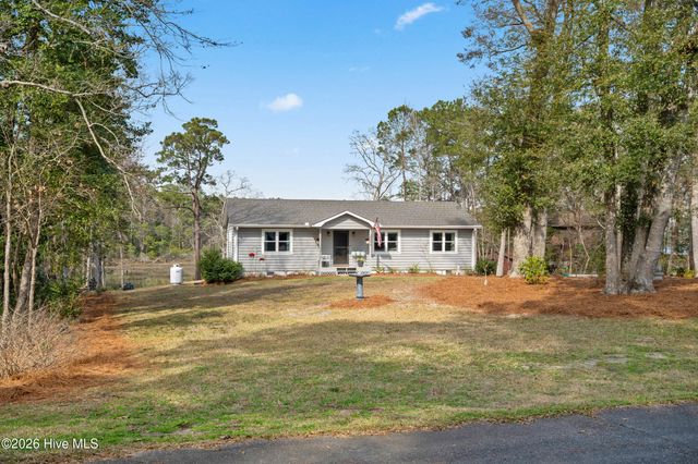 3879 Beaver Circle SW, Shallotte, NC 28470