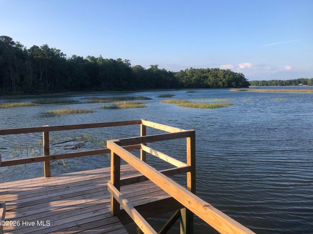 3879 Beaver Circle SW, Shallotte, NC 28470