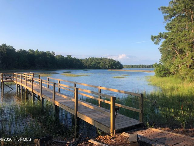 3879 Beaver Circle SW, Shallotte, NC 28470