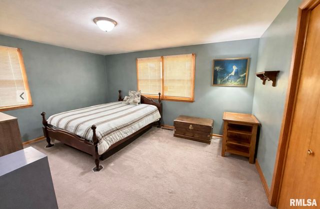 102 S SUNRISE Street, Roanoke, IL 61561