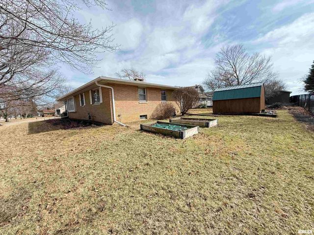 102 S SUNRISE Street, Roanoke, IL 61561