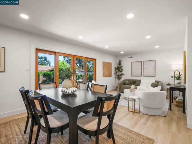 136 Arbolado Dr, Walnut Creek, CA 94598