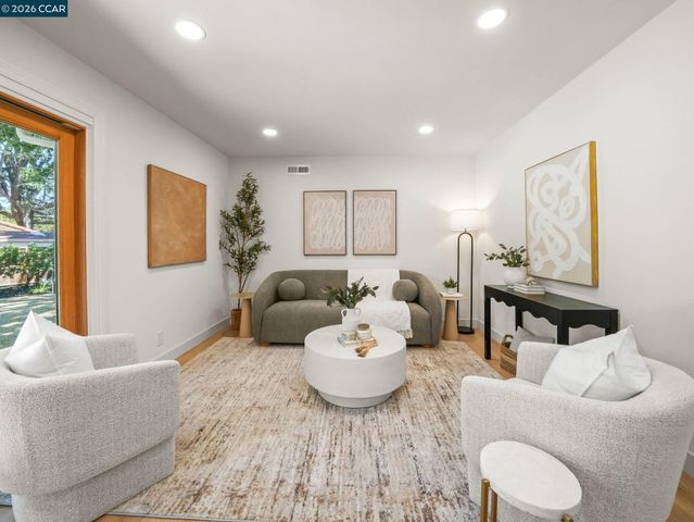 136 Arbolado Dr, Walnut Creek, CA 94598