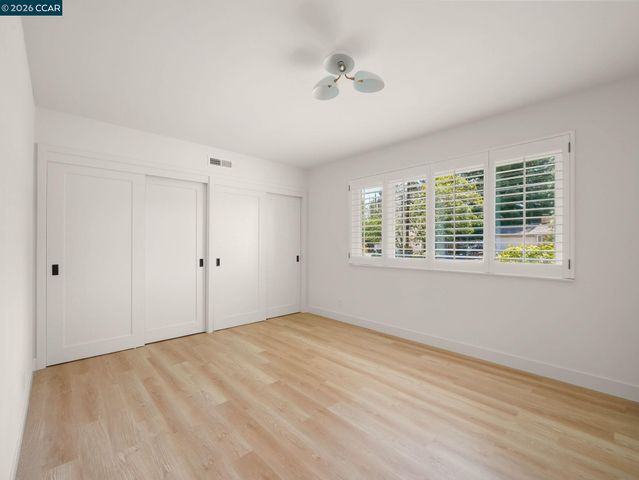 136 Arbolado Dr, Walnut Creek, CA 94598