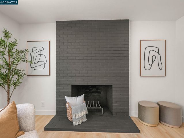 136 Arbolado Dr, Walnut Creek, CA 94598