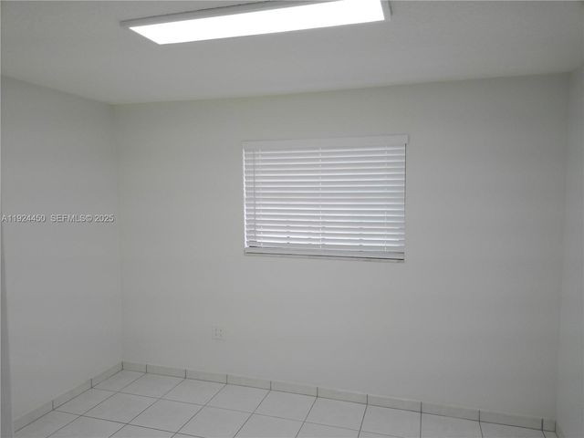 10812 SW 33rd St, Miami, FL 33165