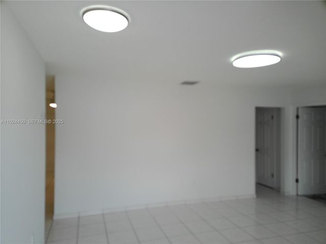 10812 SW 33rd St, Miami, FL 33165