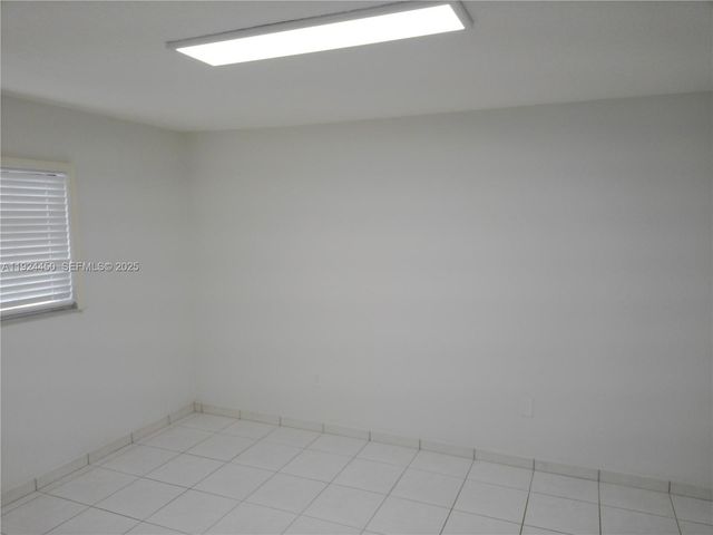 10812 SW 33rd St, Miami, FL 33165