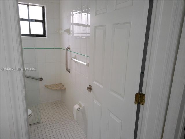 10812 SW 33rd St, Miami, FL 33165