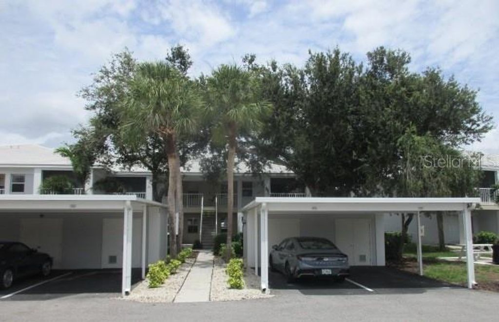 429 CERROMAR LANE 353, Venice, FL 34293