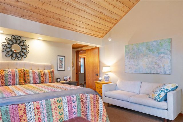 2418 Meadow Dr, Arnold, CA 95223