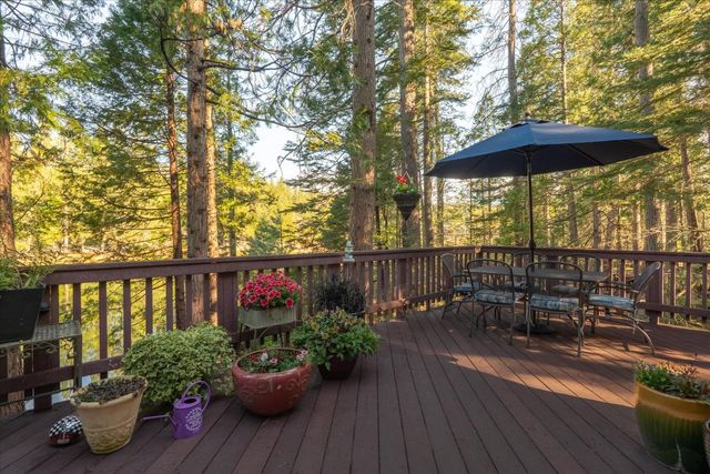 2418 Meadow Dr, Arnold, CA 95223